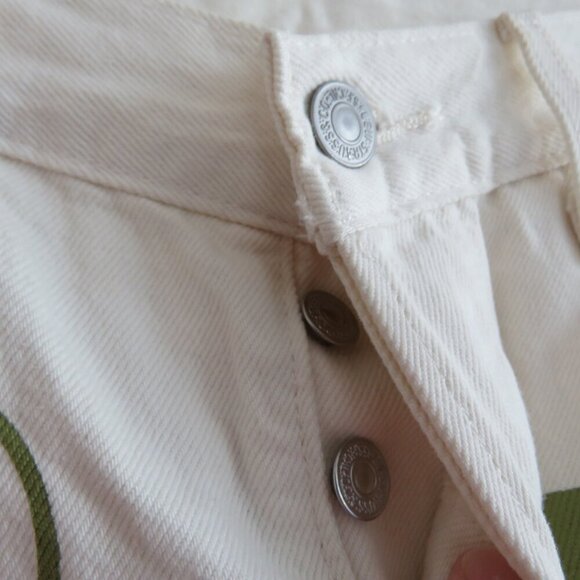 LEVI'S 501 90s Shorts Love Trip in Light White Stonewash Hippie Festival - Picture 6 of 14